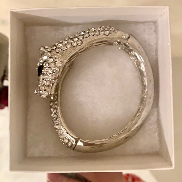 Sparkly Cat Bracelet - Picture 2 of 2